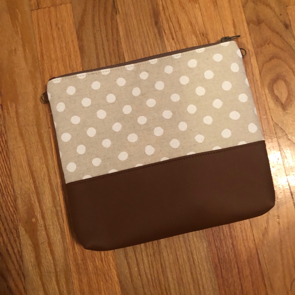 BRAND NEW vegan leather cross body purse